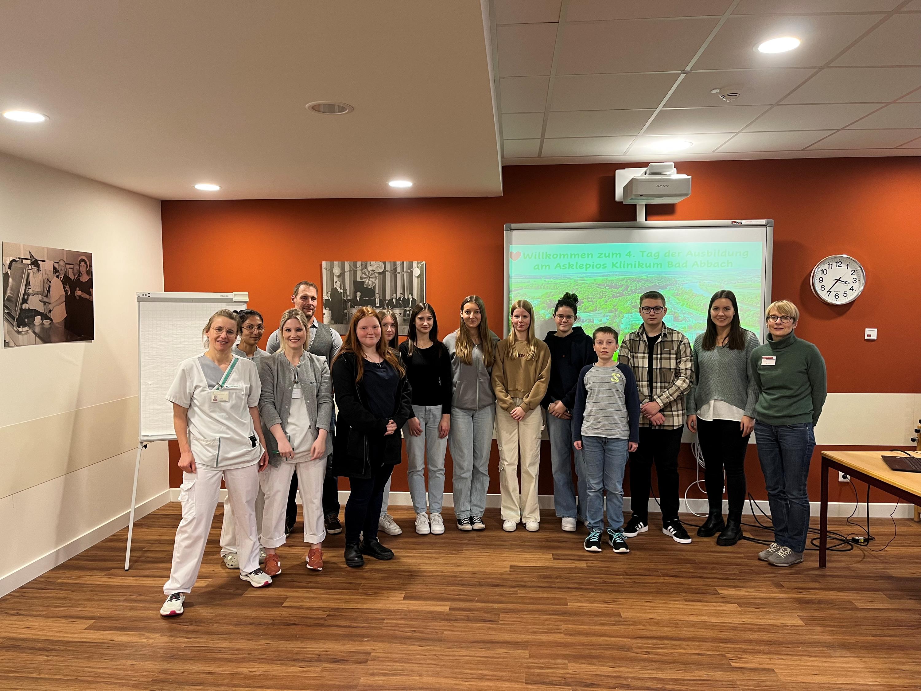 Gruppenfoto beim Asklepios Klinikum Bad Abbach