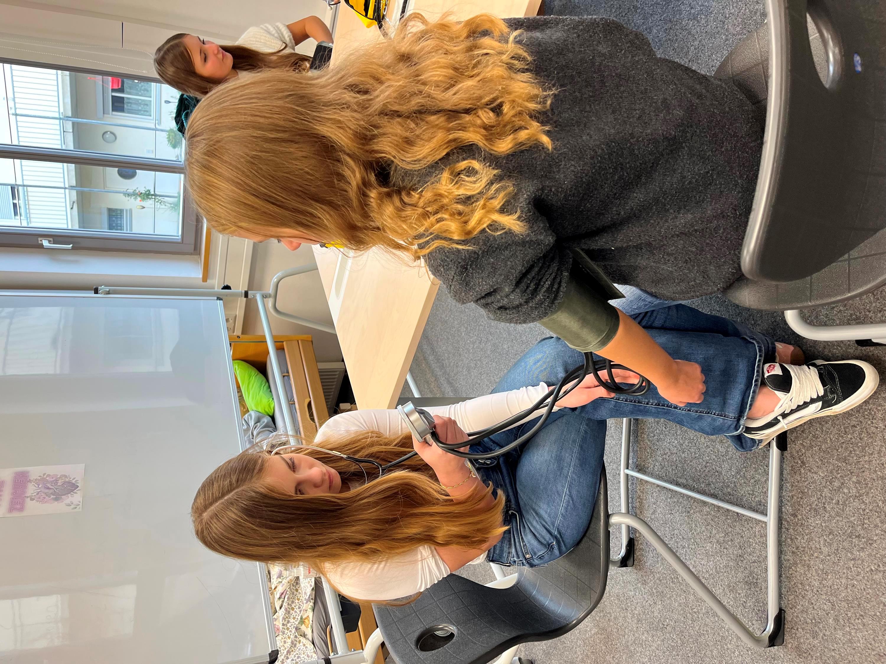 Vitalwerte erfassen: Blutdruckmessen im Praxistest